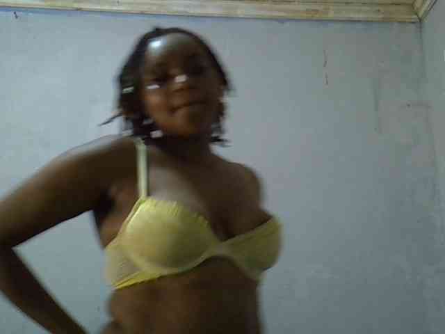 AyanaLuxe101 webcam