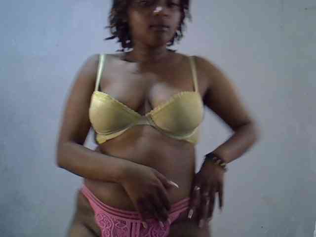 AyanaLuxe101 Live Webcam on BongaCams