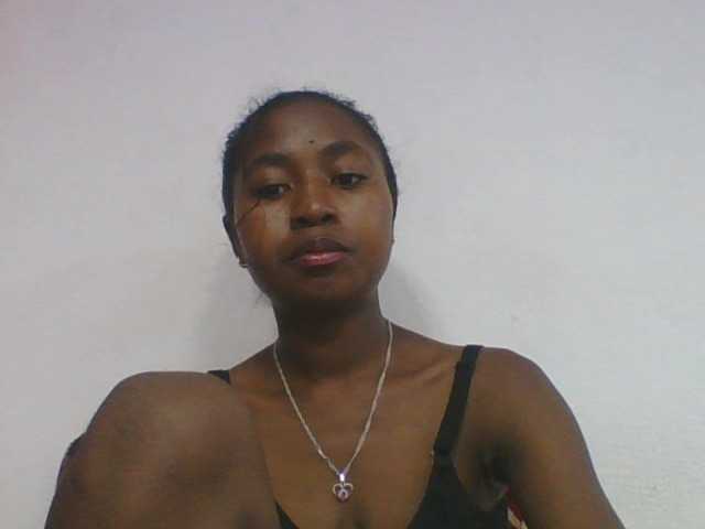 Marinah1a Live Cam on BongaCams