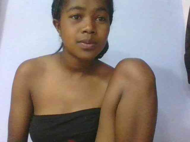 Phaniah1a Live Webcam on BongaCams