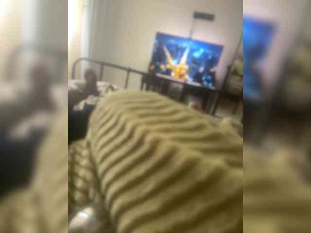 Anna-111 Live Webcam on BongaCams