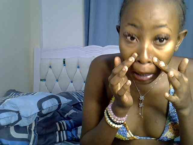 PetiteNoir PetiteNoir