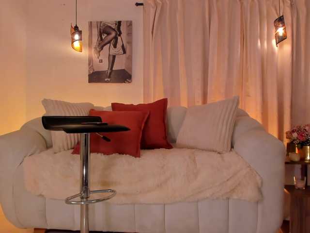 IsabellaLux-'s BongaCams show and profile