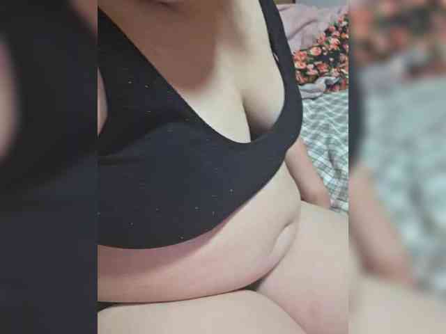 LushMarshmallows webcam