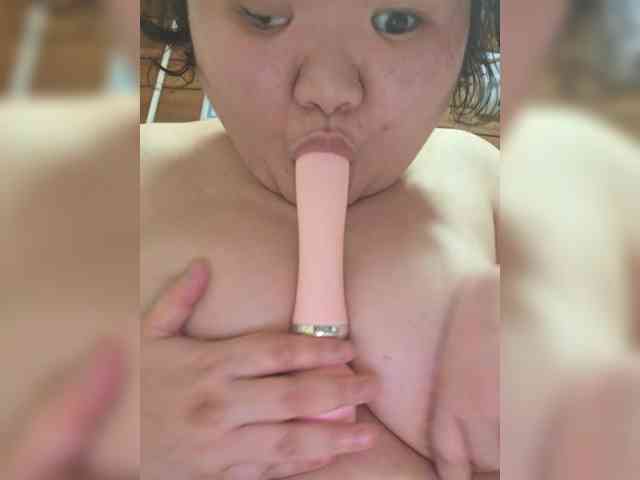 LushMarshmallows webcam