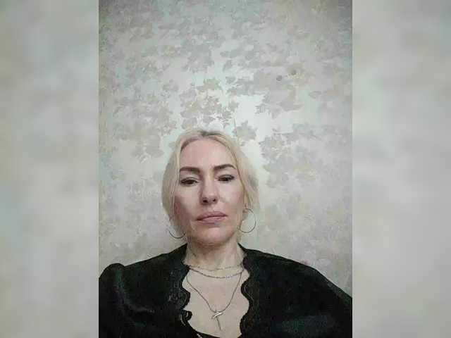  White00Pearl chat room