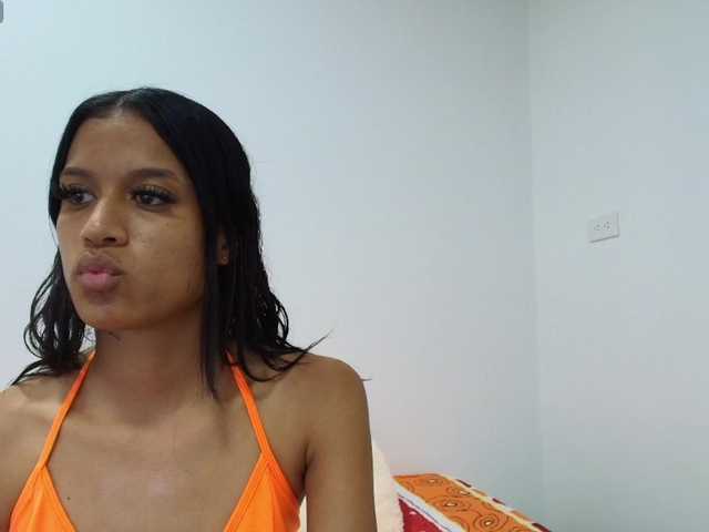 miamadeleine Live Cam on BongaCams