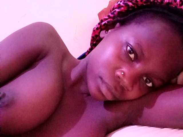 Prettymiss1 Live Cam on BongaCams