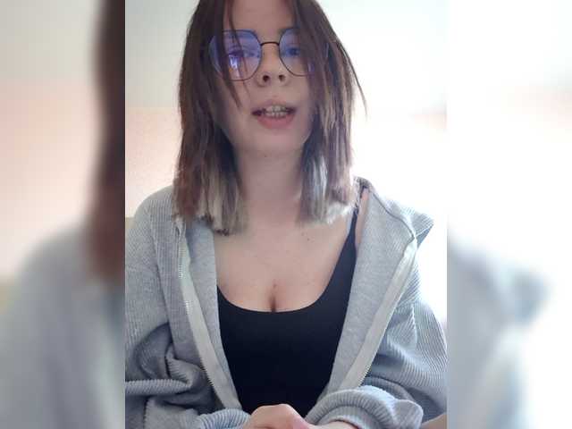 Zhang-Lee Live Cam on BongaCams