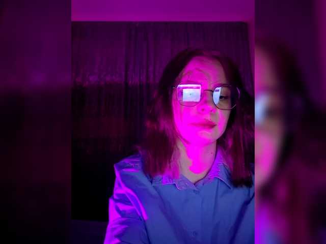 Zhang-Lee's BongaCams show and profile