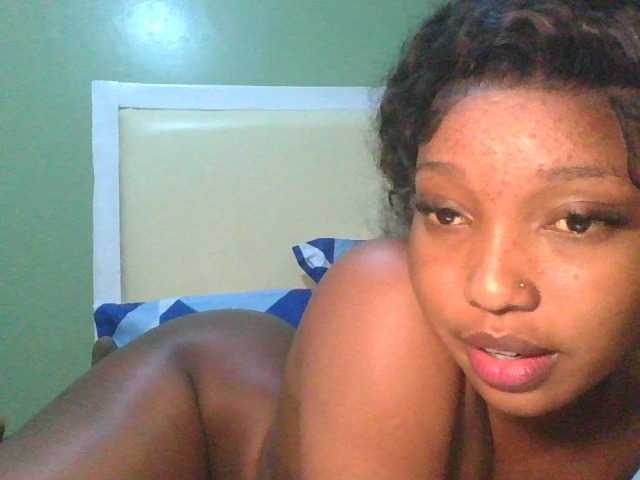 cadie1321 webcam bongacams model stream image