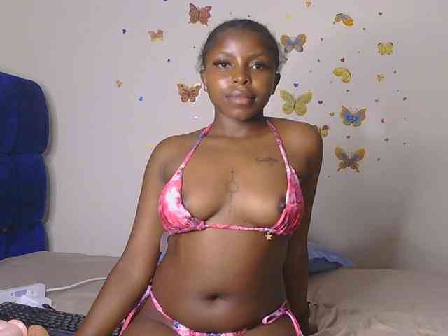 SweetKittyy22 webcam