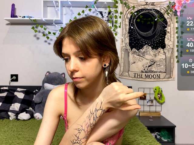  LunaBlessa chat room