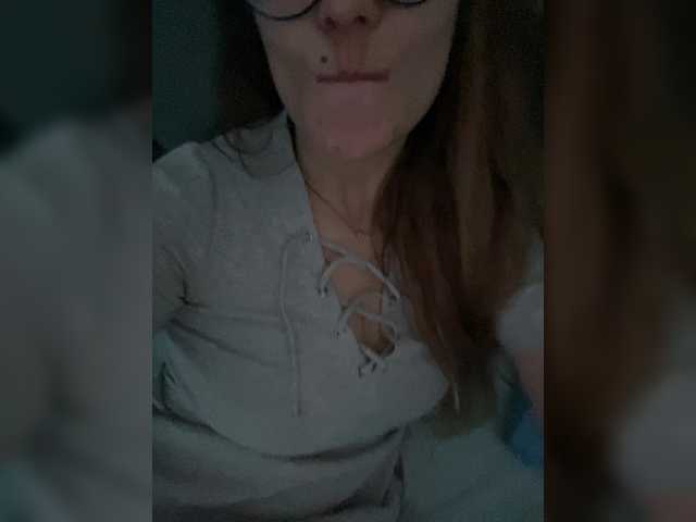 Lillii1's BongaCams show and profile