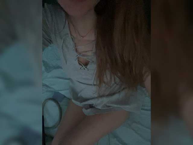 Lillii1's BongaCams show and profile