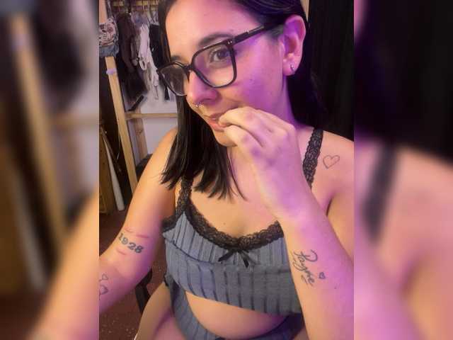 Agoosnyx Live Cam on BongaCams