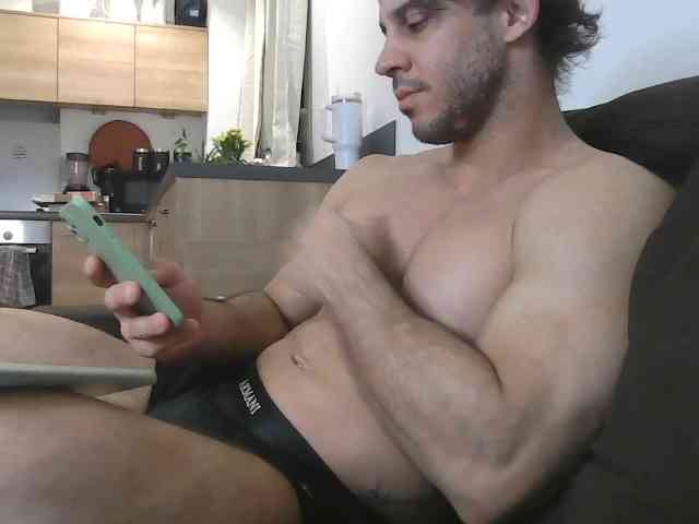Rodri-br Live Webcam on BongaCams
