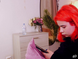 Snapshot 16 de red-hair-girl
