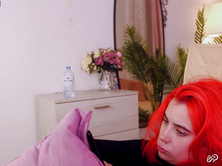 Екранна снимка 19 на red-hair-girl