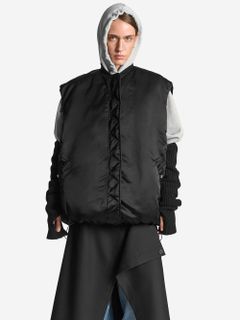 Ushatava vest - 27,900 rubles