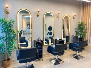 beauty salon