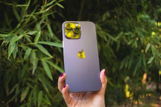 cell phone to monitor my heart rate