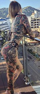 full body tattoo    "100.000 tokens "