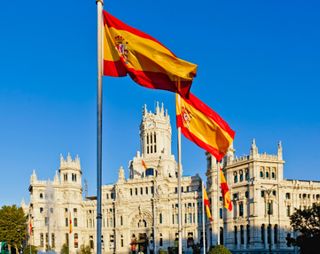 Terminar  poder viajar a españa