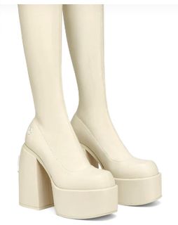 Naked wolfie boots