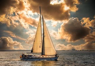 Sailing yacht