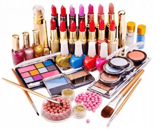 LOVELY MAKEUP
