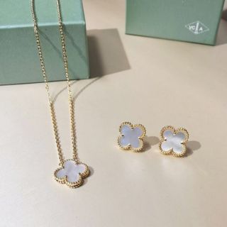 Van Cleef & Arpels ?