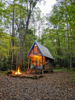 Tiny house at Mountains