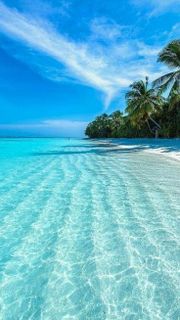 KRISS ON THE BEACH