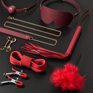 LUXYRU BDSM KIT ?