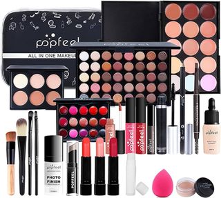 make-up ?