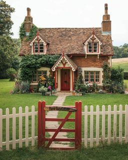 Build the house of my dreams