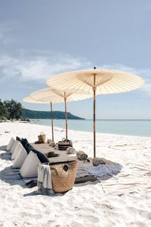 My dream is to fly and relax in Turkey