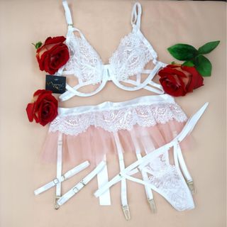 Lace Me Up, Daddy ?"