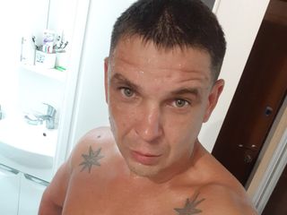 To star in porn