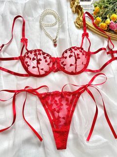 LINGERIE