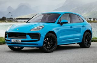 CAR PORSCHE MACAN