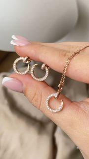 I dream of a Pandora gift.