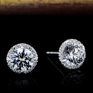 Girls best friends are diamonds