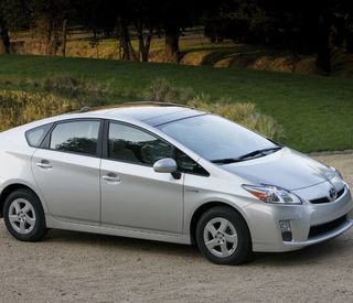 Своя машина и права *_*