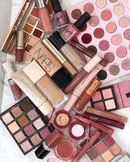 make-up