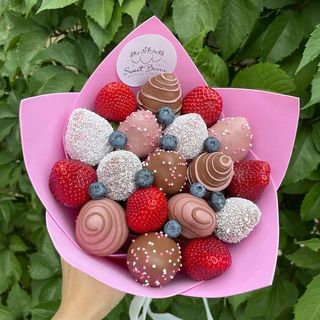 Strawberries in chocolate